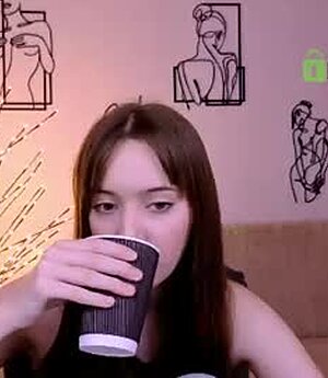 chloe_ley